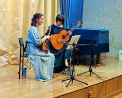 «И музыки где льется свет…» — Юлия Орлова (мандолина) и Маргарита Будыка (гитара)11.01.2026