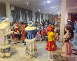 Новогодний спектакль для детей в трудной жизненной ситуации 24.12.2025