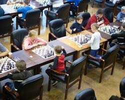 «Семейный турнир» по быстрым шахматам 11.12.2021