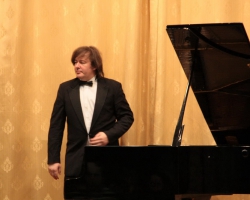 Концерт Олега Полянского (фортепиано). Большая гостиная. 05/04/2015г. Фото: Ян Ясвин
